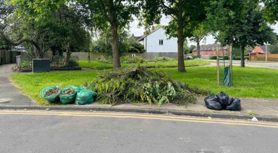 How-Skip-Hire-Works-for-Reliable-Garden-Waste-Disposal-Uk