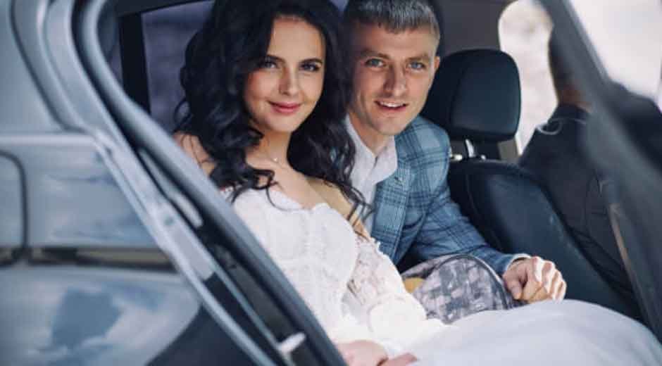 Top-Reasons-To-Hire-A-Wedding-Chauffeur-For-Your-Day