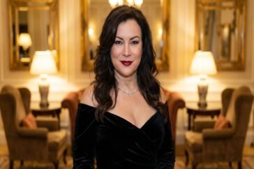 jennifer tilly boobs