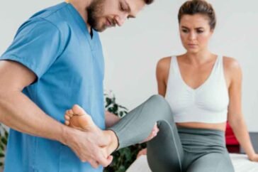 Physiotherapist for Sports Injury: How to Recover Fast