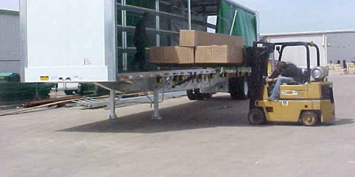 Things for a haulage firm to consider before enjoying the benefits of a Curtain Side Tautliner