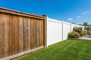 wood-fence-vs-vinyl-fence-which-is-better-1